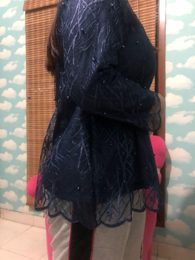 Kebaya Tile Mutiara Fesyen Wanita Pakaian Wanita Atasan Di Carousell