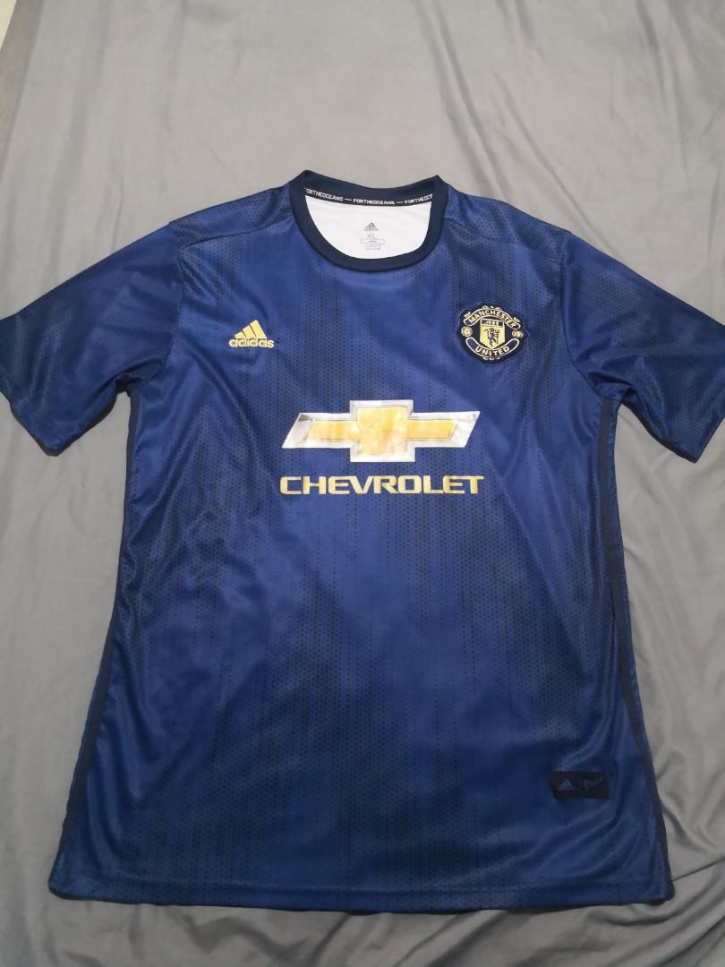 manchester united second kit