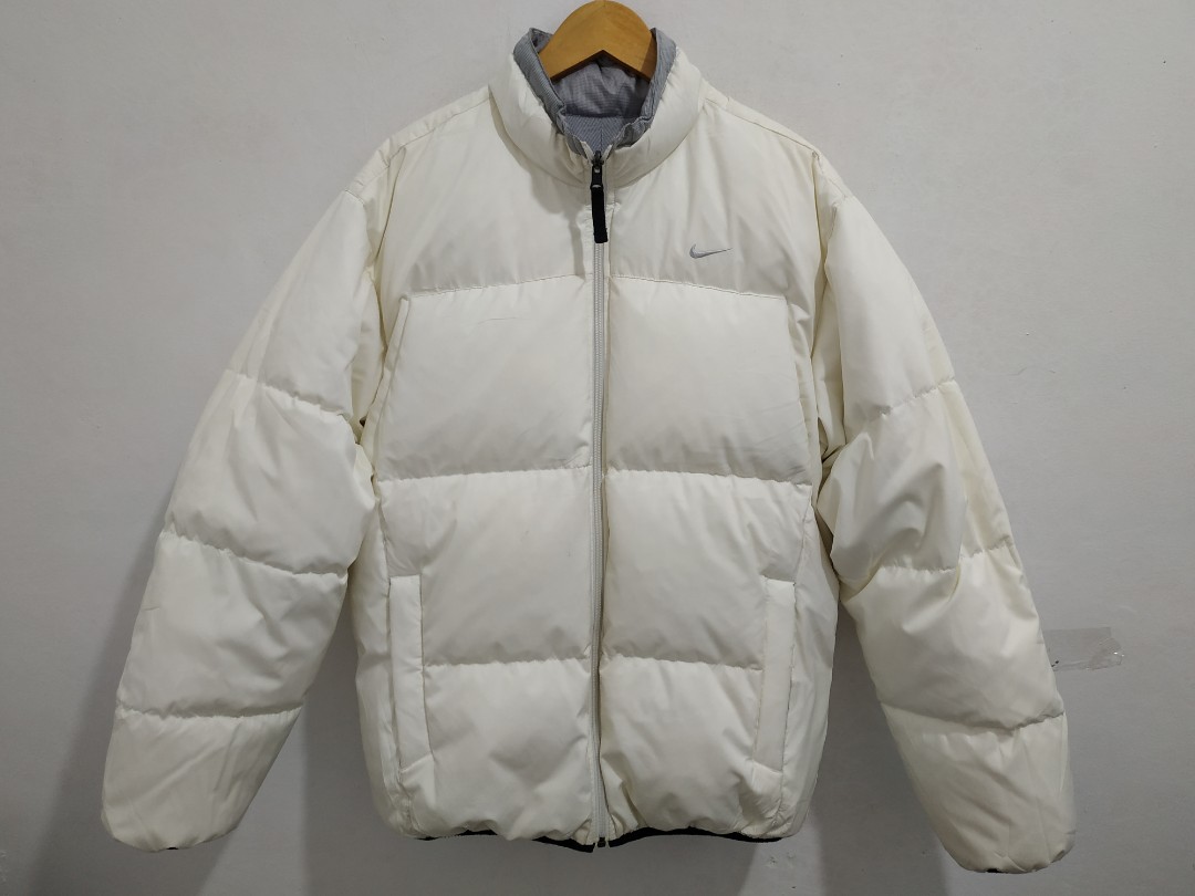 Nike goose down jacket bisa dipakai bolak balik Fesyen Pria