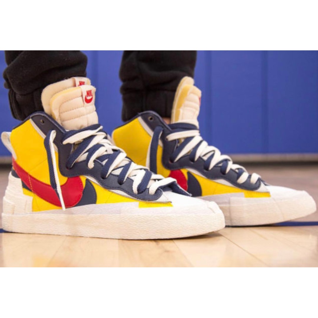 Sacai x nike store blazer mid varsity maize