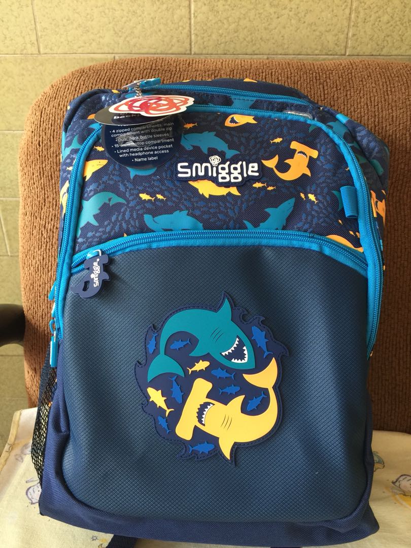 smiggle classic backpack