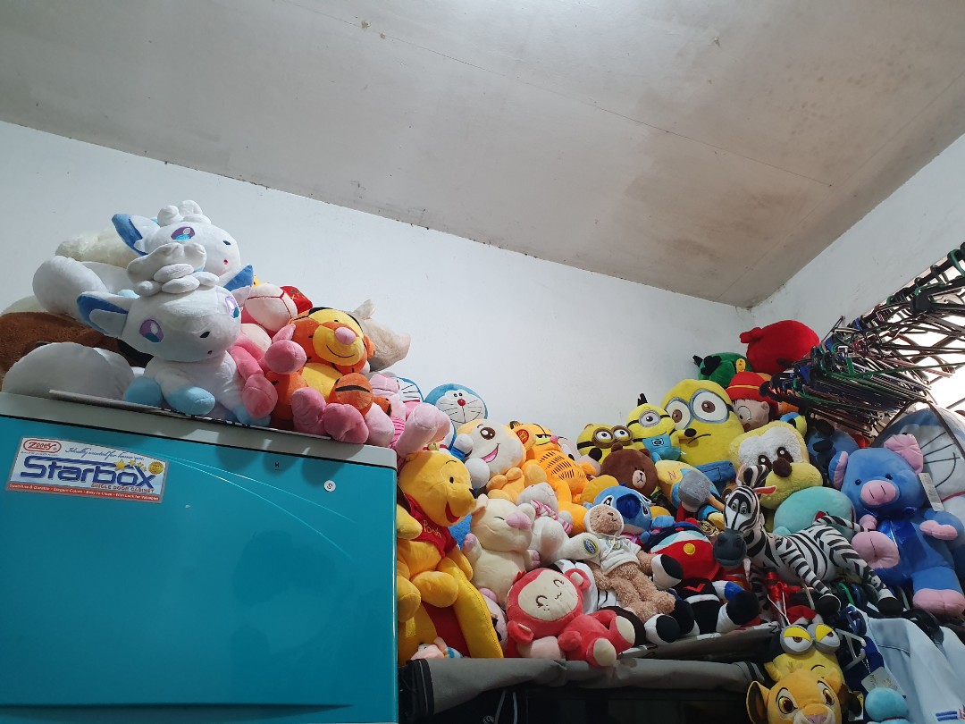 toys below 200