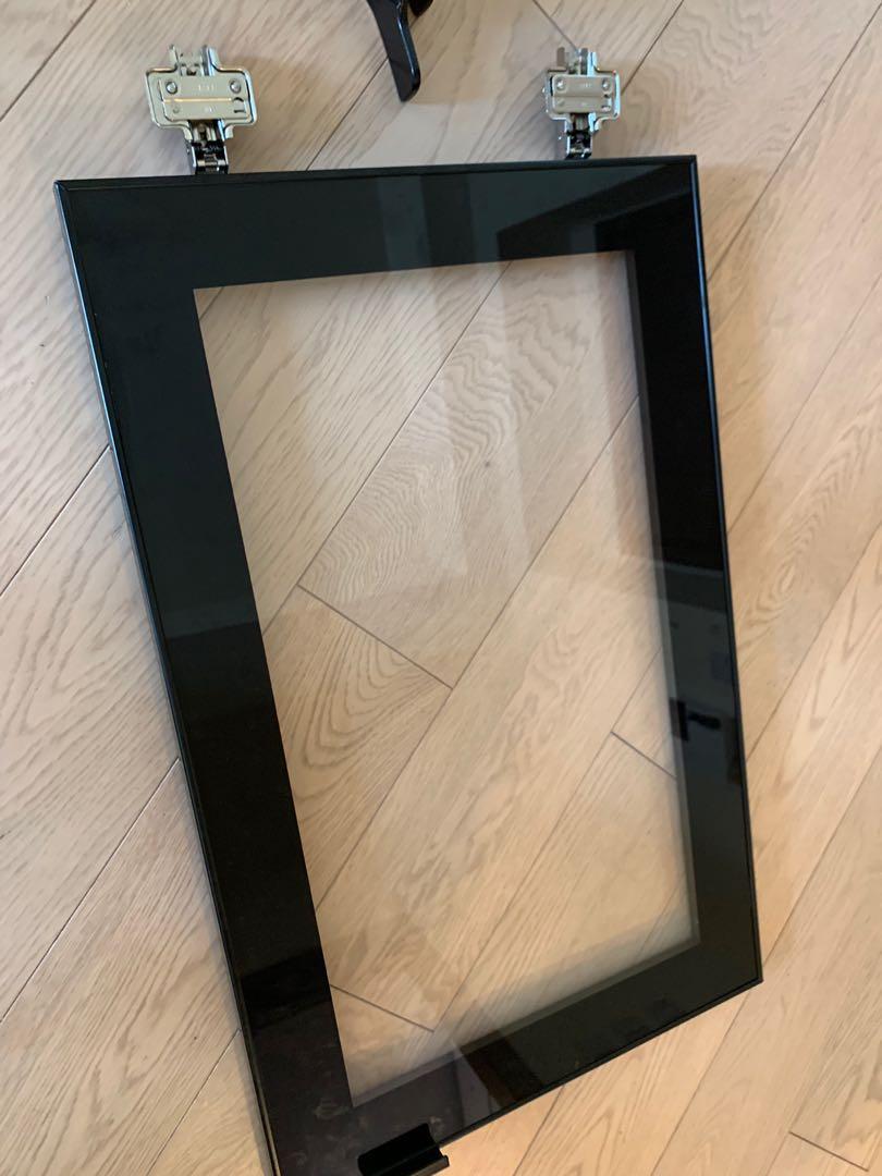 TV / tray Ikea Besta, 傢俬＆家居, 傢俬, 櫃子、組合櫃及置物架 Carousell