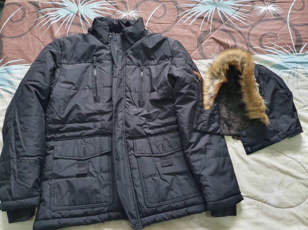 Winter padded jacket with hood (Category: Coats, Jackets and Outerwear) located in Quezon City. Submitted by itsjared (Listing ID 245313420, Image 2). Description: - XL size on tag but fits L - Worn once only on a trip - Bnew condition.