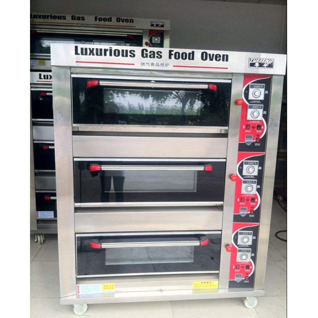 bakery equipment for bake shop (Category: Bakeware) located in Manila. Submitted by christbooth (Listing ID 245485525, Image 3). Description: dough /toast moulder 1390x660x1060mm voltage: 220v/60hz power:1.1kw specification: 380mm.