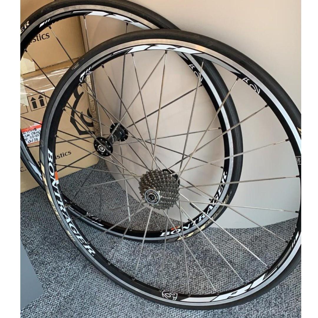 Bontrager series 6000 wheelset. 23x700cc with Shimano 105 5700 Cassette