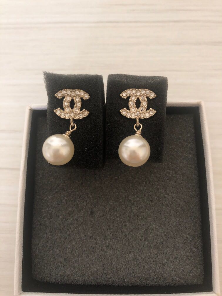 Chanel Double CC with drop Pearl 