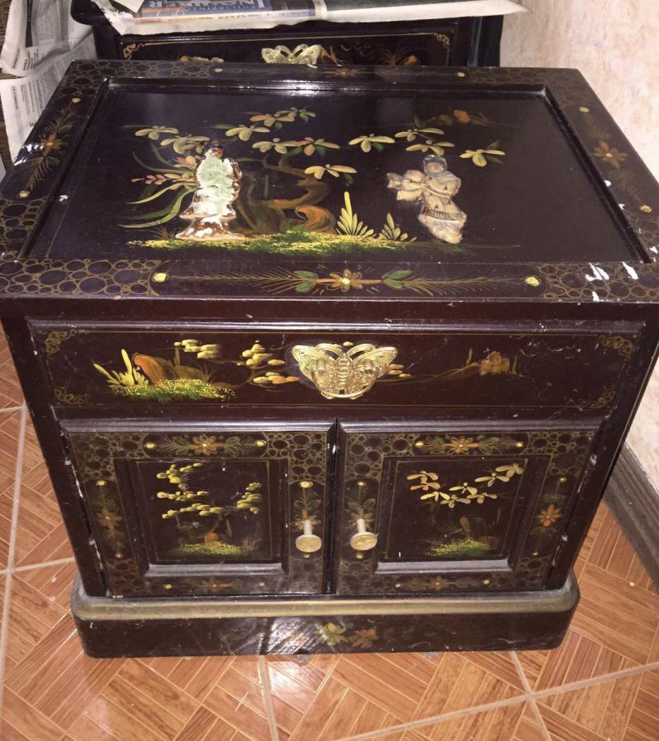 Chinese Sofa Set (Category: Sofas) located in Quezon City. Submitted by uyflo (Listing ID 245638612, Image 2). Description: Ming Dynasty 5pc Chinese sofa set purchased in China. Long sofa - height 27in, width 34in, length 81in Side chair (2pcs) - height 30in, width 36in, length 31in Side table (2pcs) - height 22.5in, width 18in, length 23in It has a few scratches from normal wear and tear, but aside from that, it has no other damage. .