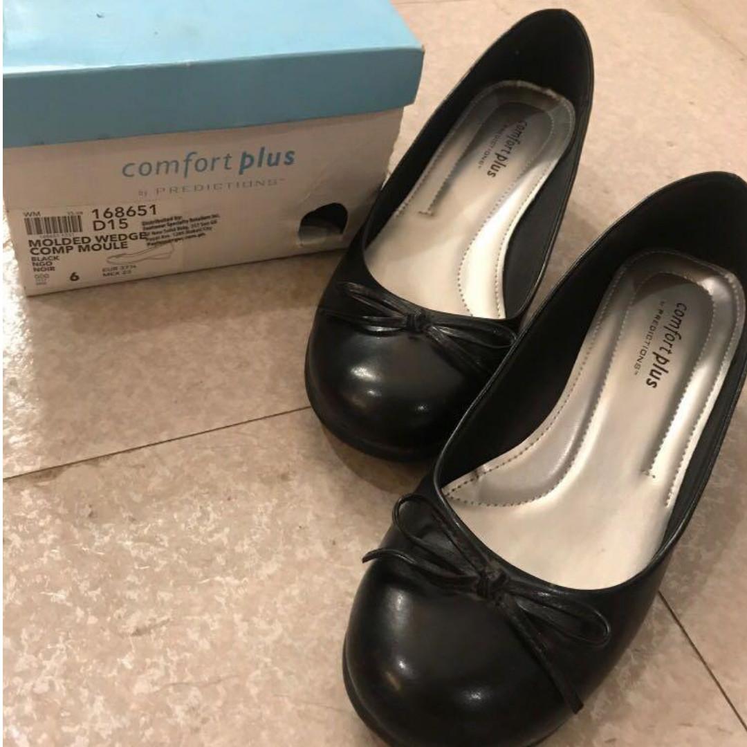 Comfy sales plus shoes