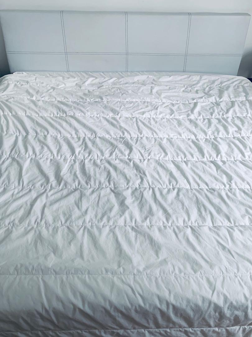 Cooler quilt, Furniture & Home Living, Bedding & Towels on Carousell