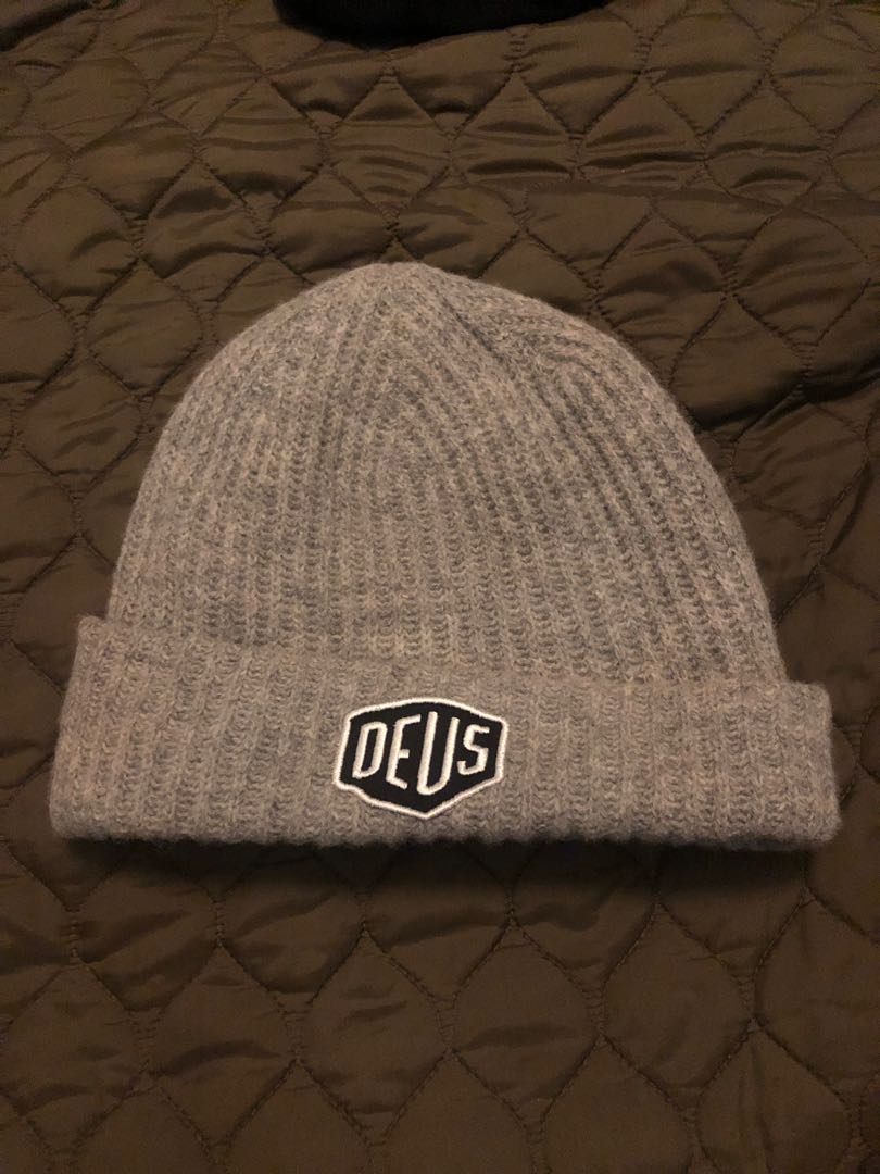 deus beanie