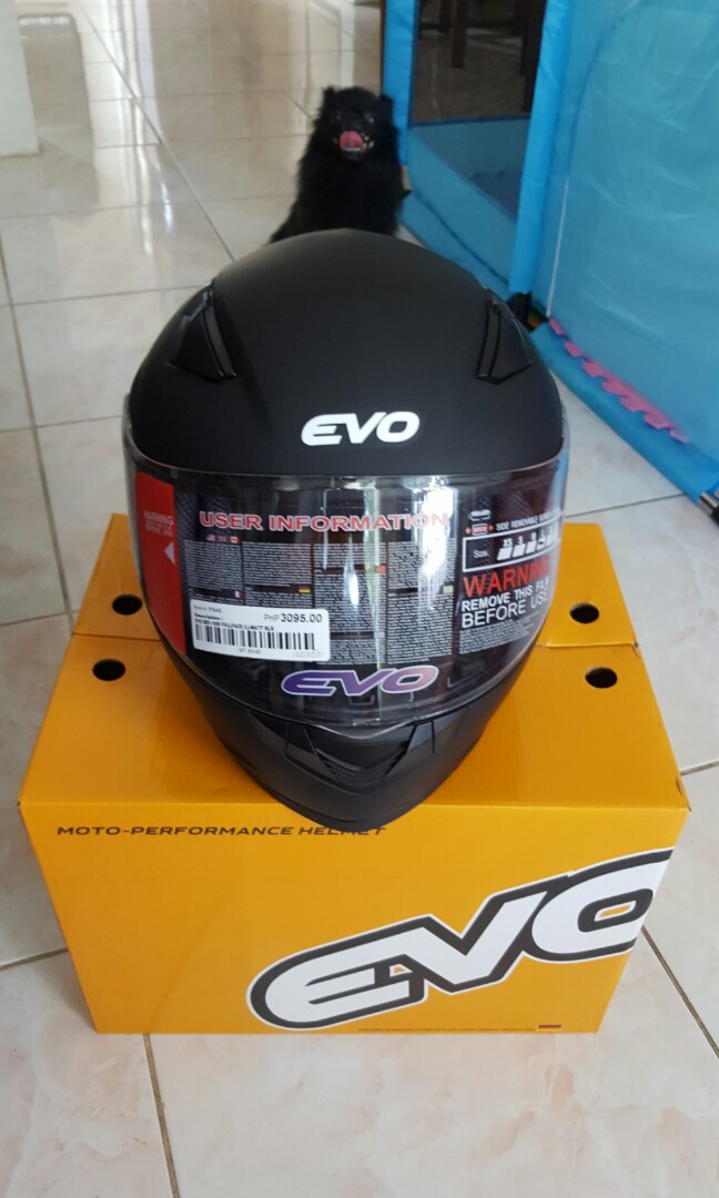 Evo helmet dual visor clearance