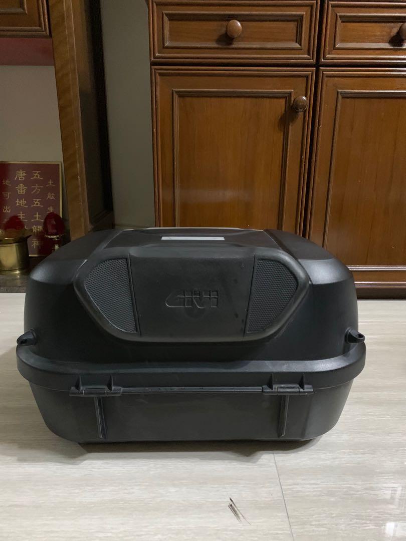 Givi 43l top box, Motorcycles, Motorcycle Accessories on Carousell