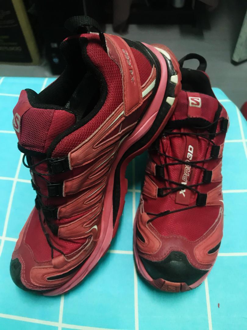 Kasut hiking salomon Men s Fashion Activewear on Carousell