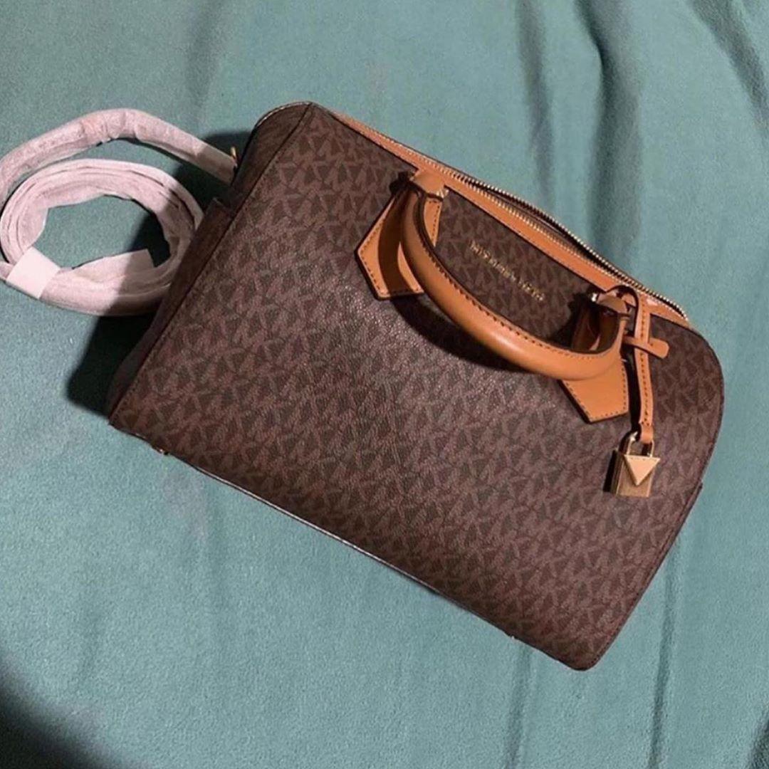 mk duffle bag