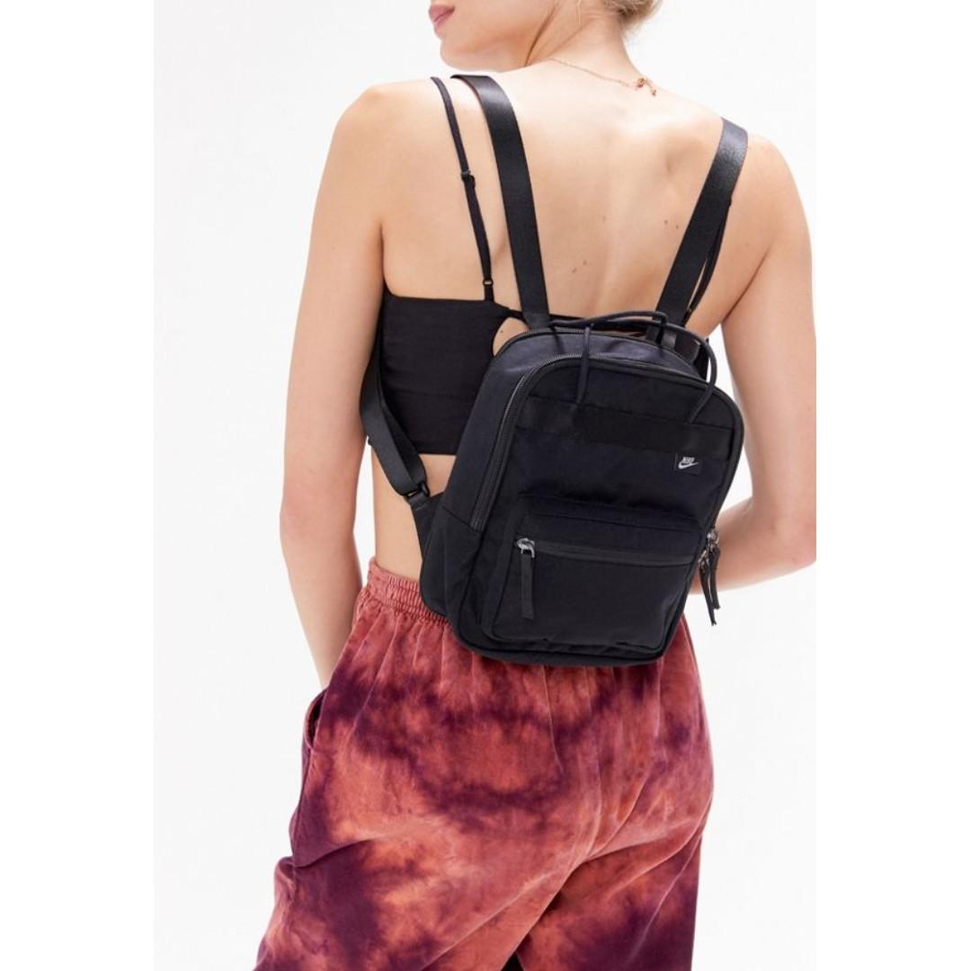 nike tanjun 15l backpack