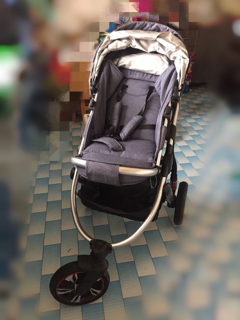 Perreno Versatile II Stroller, Babies & Kids, Going Out, Strollers on Carousell