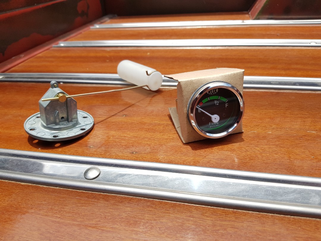 ROX Fuel Gauge with Sending Unit Floater, Car Parts & Accessories, Steering, Brakes, Control