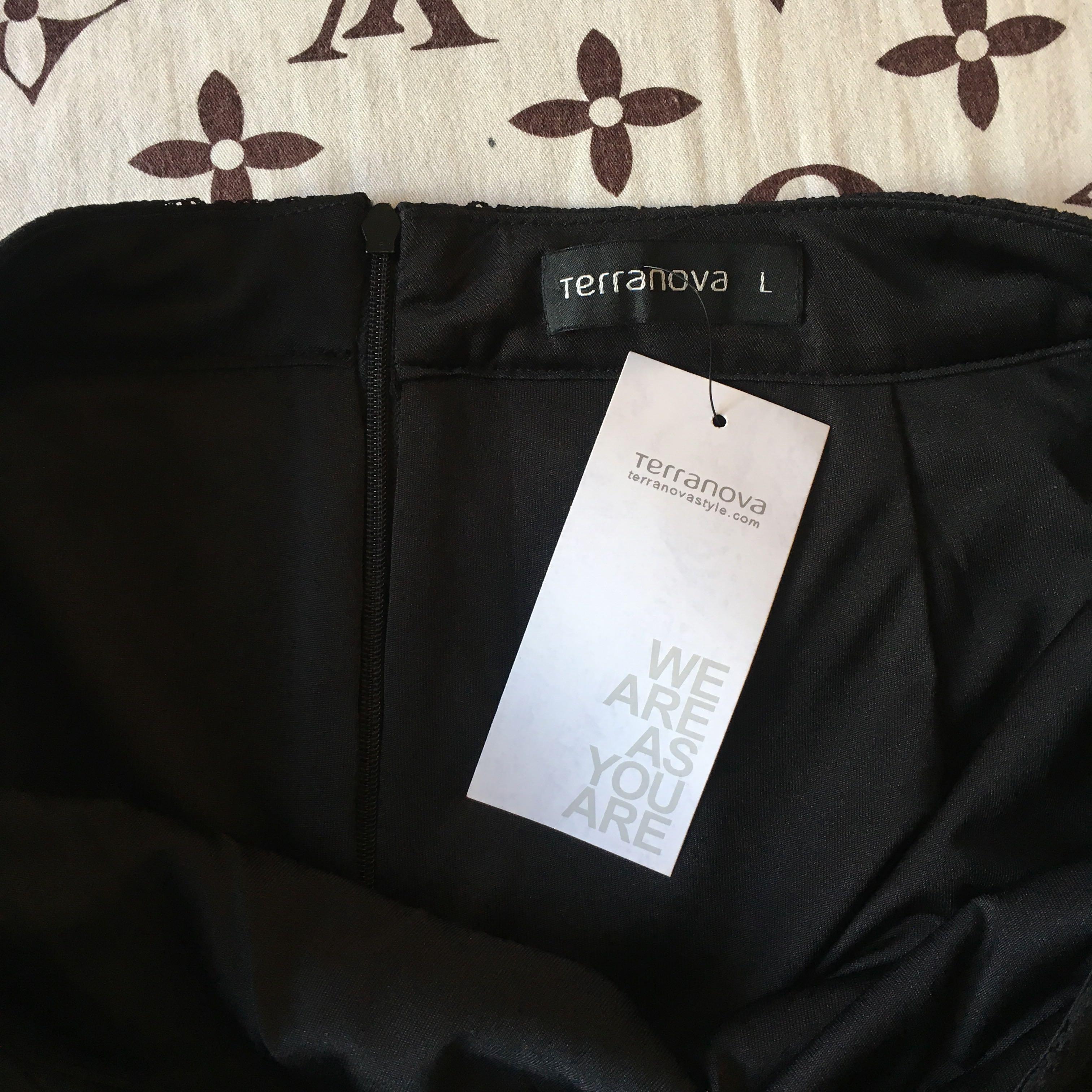 Terranova Lace Skirt (Category: Skirts) located in Manila. Submitted by jas_7 (Listing ID 245551401, Image 3). Description: Brand: Terranova Size: L rfs: too big for me #holiday300.