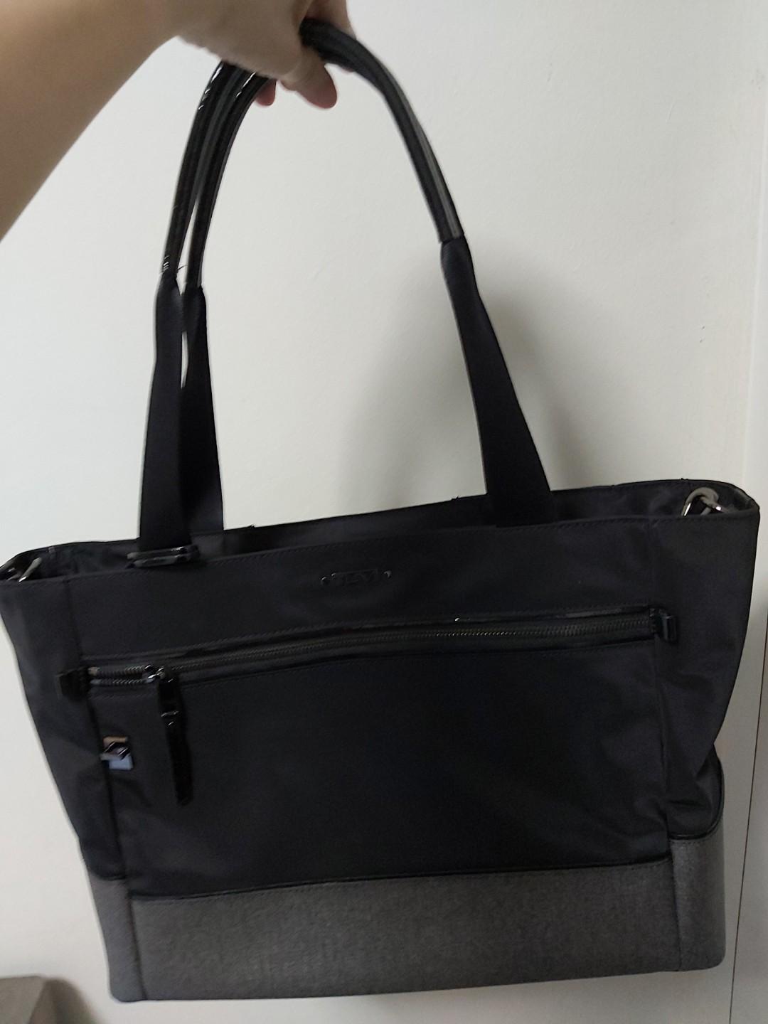 TUMi Tote Bag, Women's Fashion, Bags & Wallets, Tote Bags on Carousell