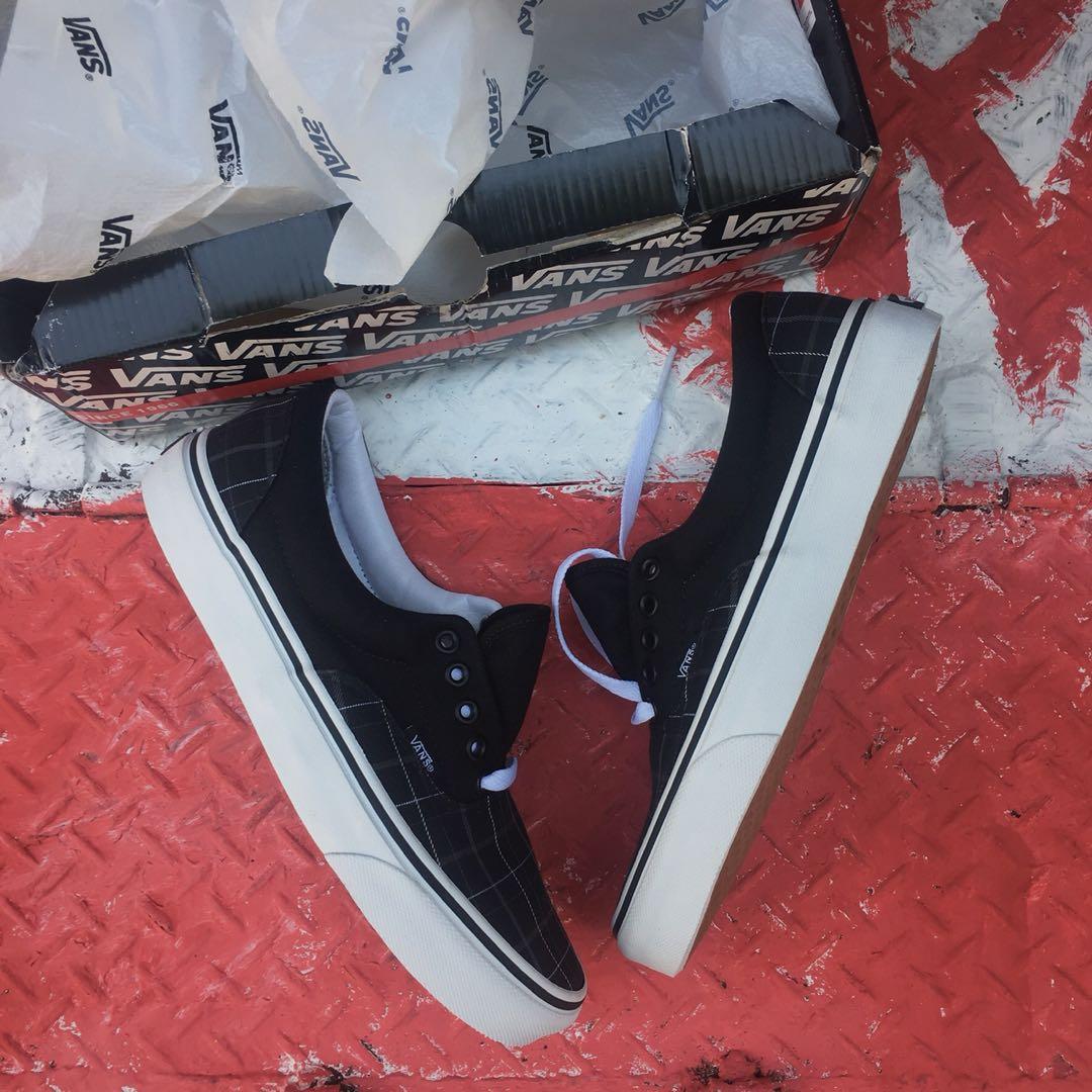 vans era woven plaid
