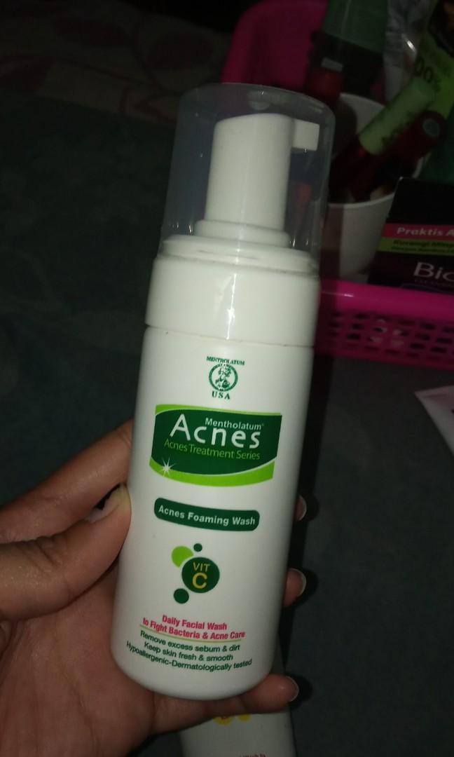 Acnes Foaming Wash And Acnes Creamy Wash Kesehatan Kecantikan Kulit Sabun Tubuh Di Carousell