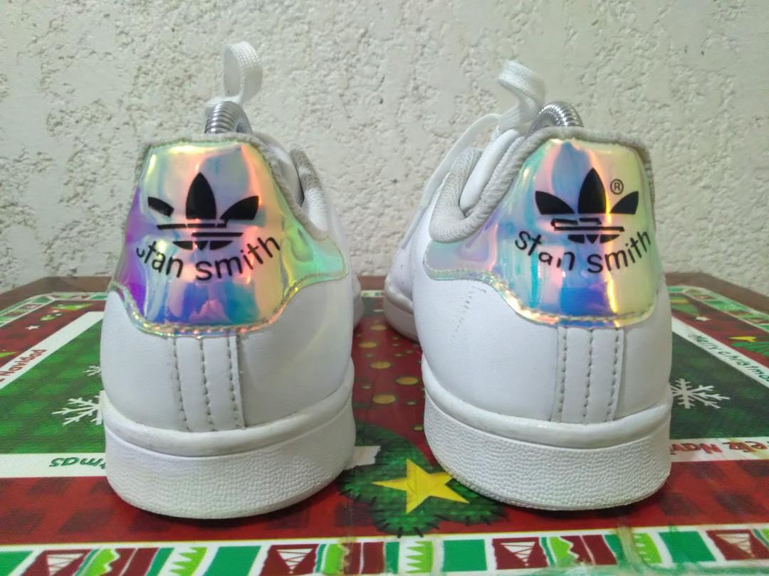 Complacer Alérgico Verter Adidas Stan Smith Hologram, Women's Fashion, Footwear, Sneakers on Carousell