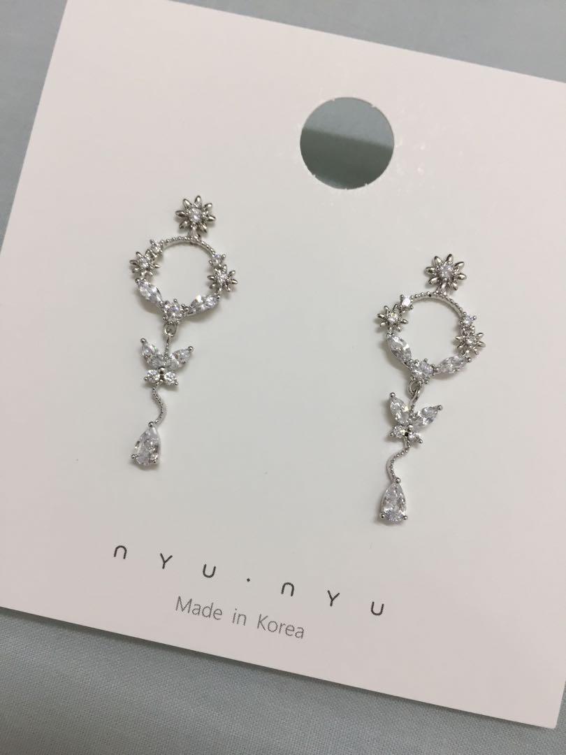 Nyu nyu earring korea online