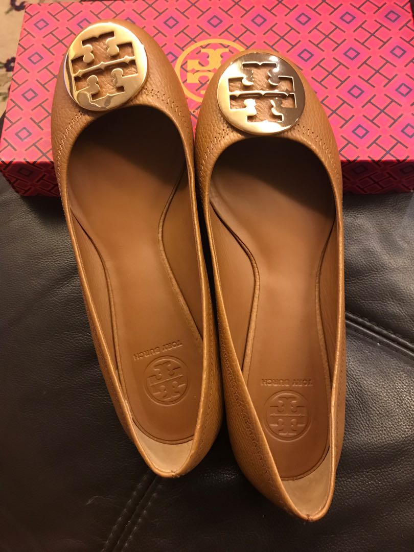 Authentic Tory Burch Royal Tan/Gold Reva Ballet Tumbled Leather, Women's  Fashion, Footwear, Flats on Carousell