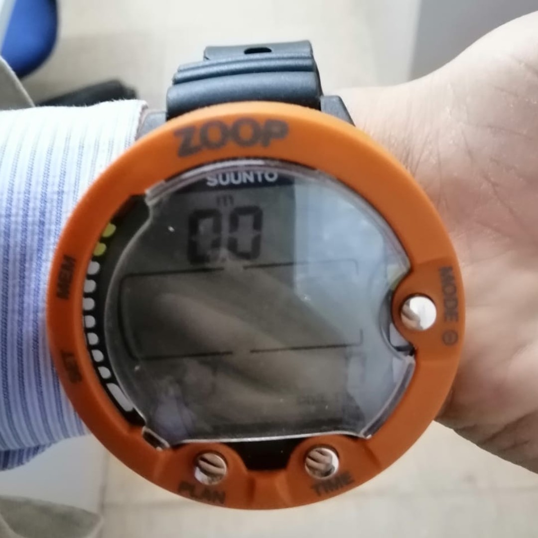 Zuunto Zoop Dive Computer, Luxury, Watches on Carousell