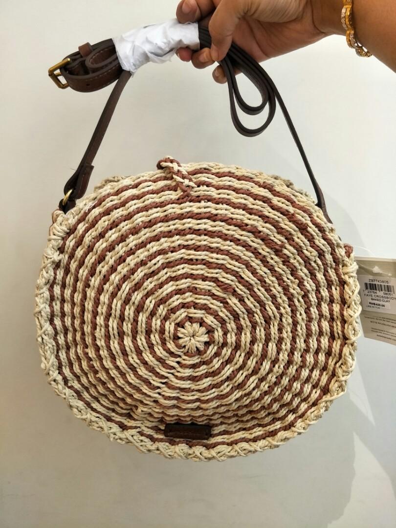 Fossil faye crossbody hotsell