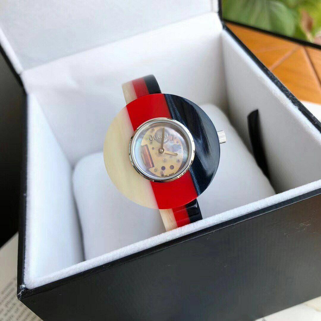 Gucci web sales watch