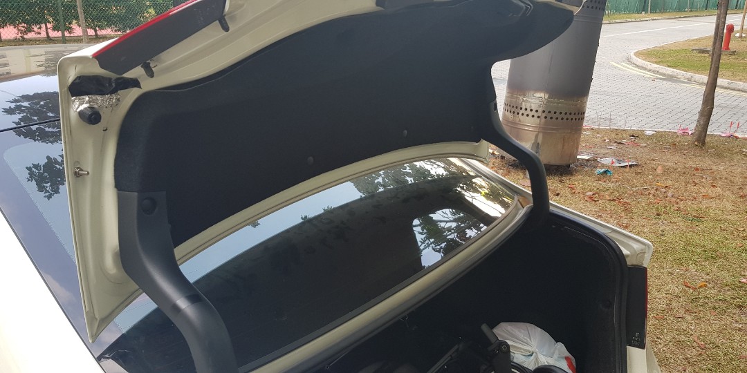 car rear boot cover