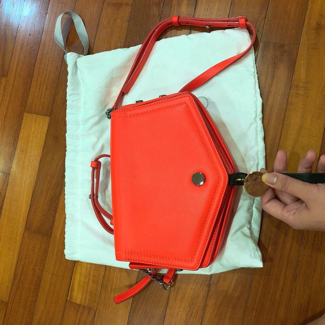 Jimmy choo 2025 arrow crossbody bag