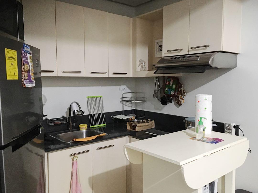 KATIPUNAN 1 BR CONDO UNIT (Category: Apartments & Condos) located in Muntinlupa City. Submitted by a.mnl (Listing ID 245745073, Image 3). Description: A WALK AWAY from Ateneo, Miriam College, LRT 2 Station EASY TRANSPORTATION ACCESS to nearby places: UP Diliman, UP Town, Cubao, SM Marikina * Well-maintained and good as new * Fully furnished * Recommended for students, professionals, and family * Good power and water supply * Condo unit is overloo