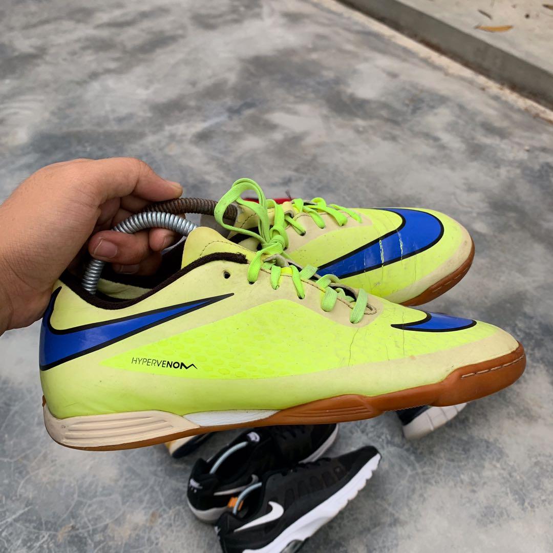 mercurial hypervenom