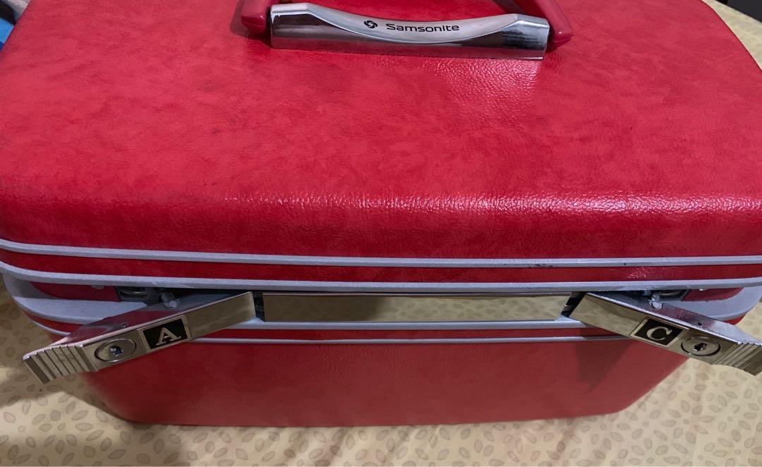 Samsonite Makeup/Cosmetics Travel Case , Beauty & Personal Care, Face