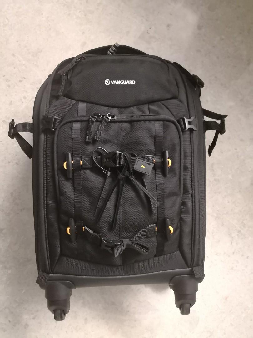 vanguard alta fly 55t roller bag