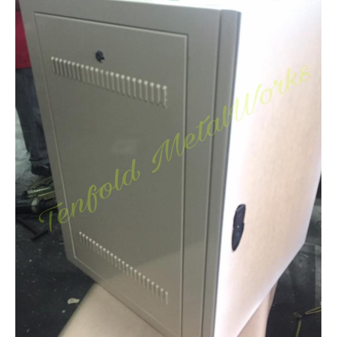 Wall Mounted Data Cabinet Idf Mdf Rack Electronics Cctv Security Products On Carousell