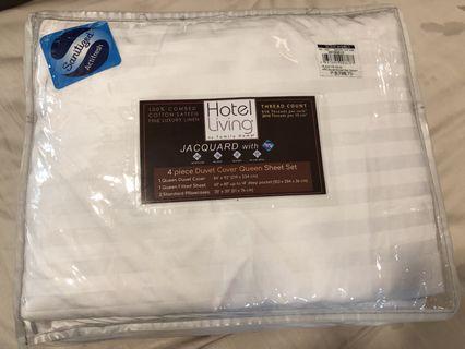Original HOTEL LIVING white bedsheet set with duvet cover