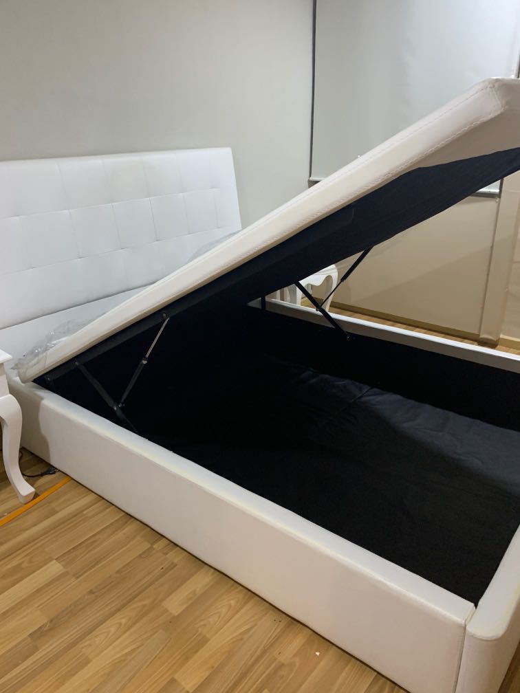 Almost New Queen Size Storage Bed With White Frame Furniture Beds Mattresses On Carou - Queen Size White Bed Frame With Storage Almost New Queen Size Storage Bed With White Frame Furniture Beds Mattresses On Carou - Queen Size White Bed Frame With Storage