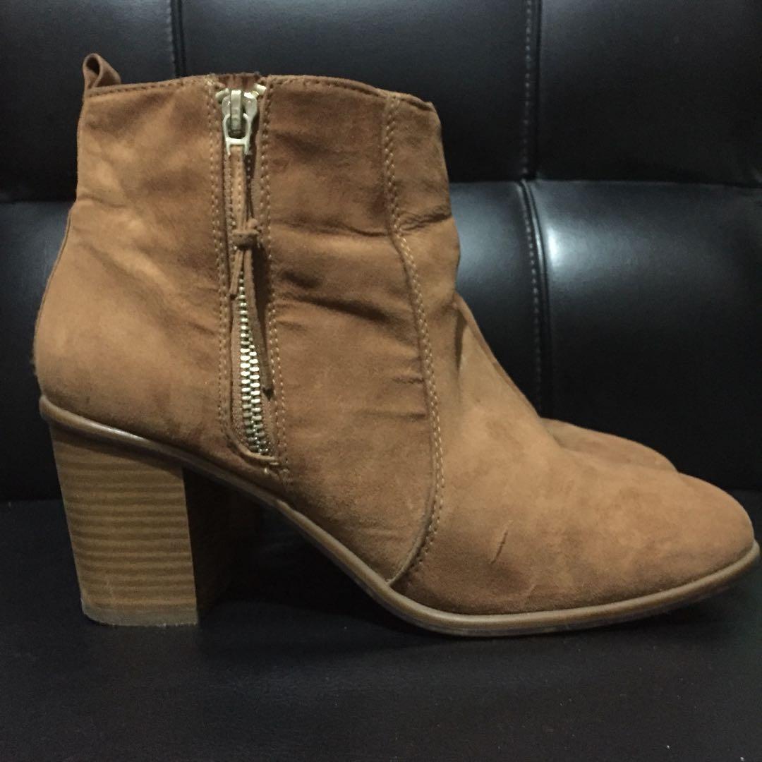 suede zipper boots