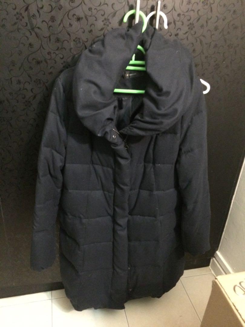 Down coat (Category: Sets or Coordinates) located in Singapore. Submitted by norwegianforestcat (Listing ID 245904625, Image 1). Description: Size: Free Size Brand: Winter coat.