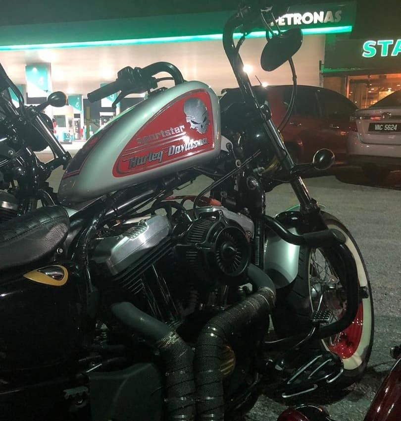 LAF Exhaust Pipes For Harley Sportster & Dyna - Matte Black Finish, Flange Kit Included, Forward-Control Models Only