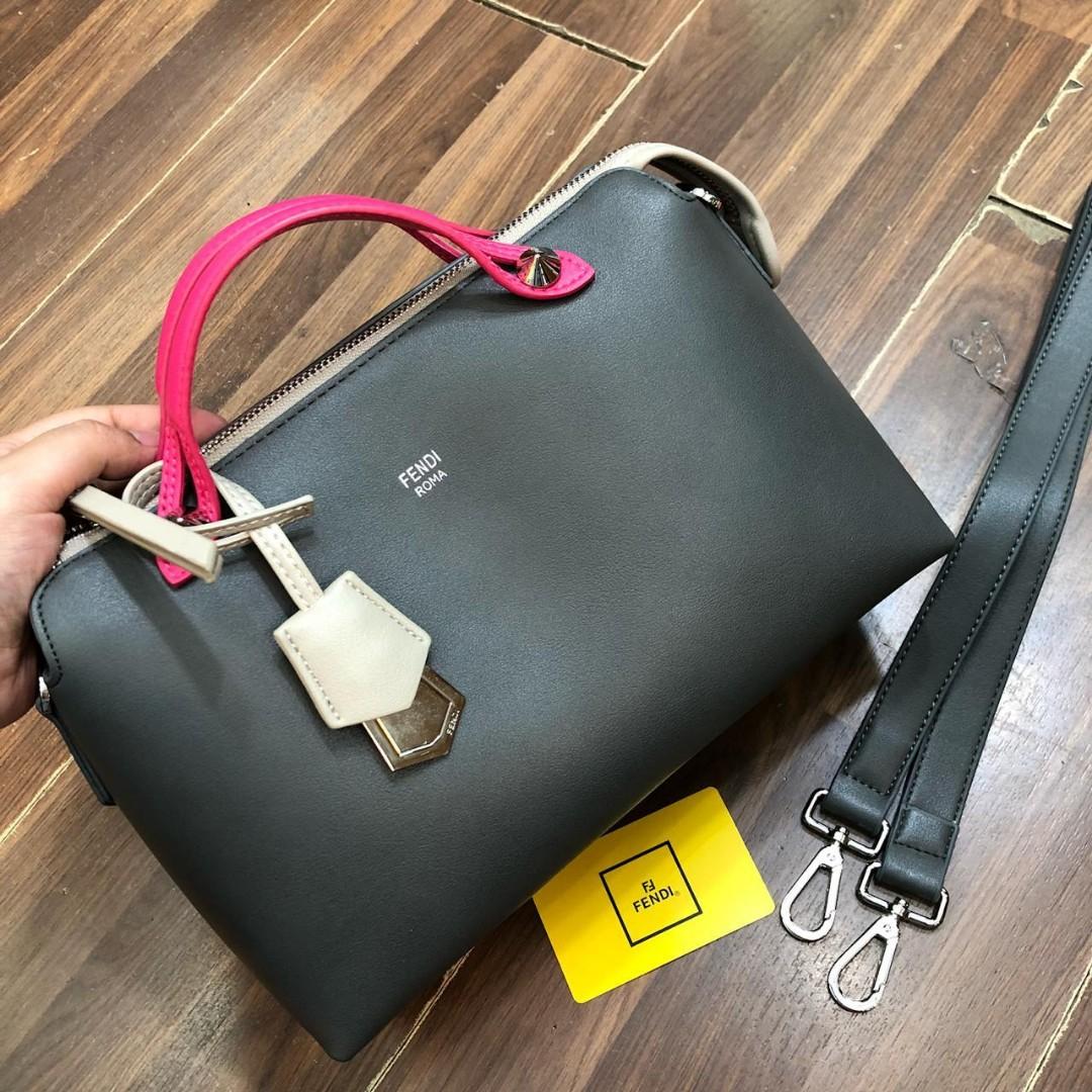 FENDI, Fesyen Wanita, Tas & Dompet di Carousell