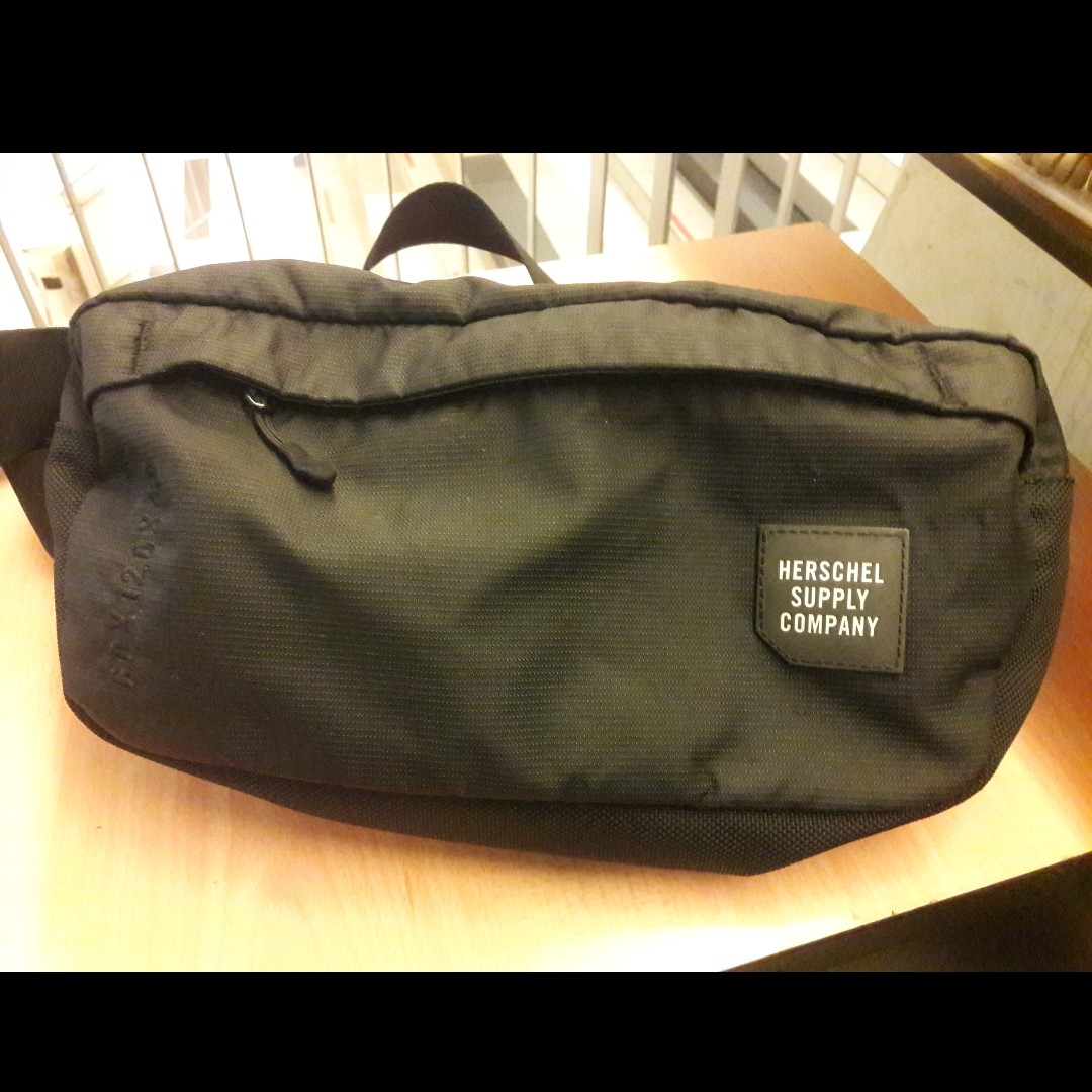 Herschel Tour Medium Hip Pack Fesyen Pria Tas Dompet Tas