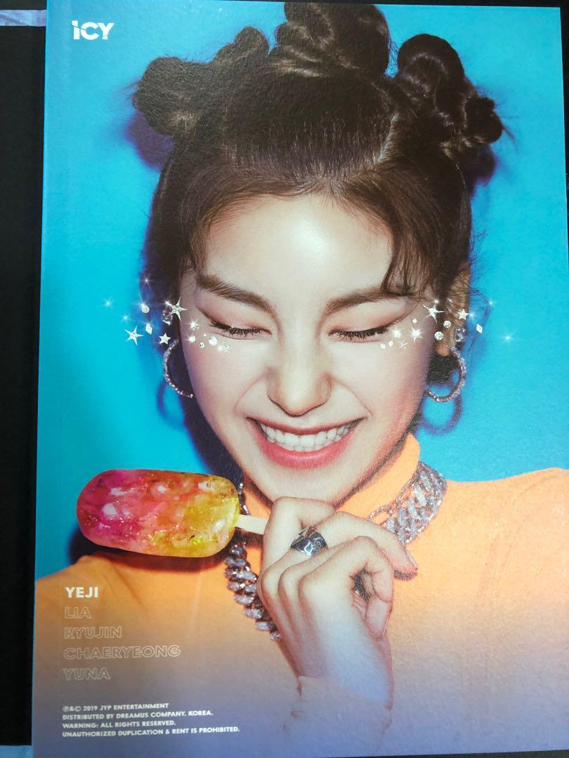 Itzy Photocards Scan - itzy 2020