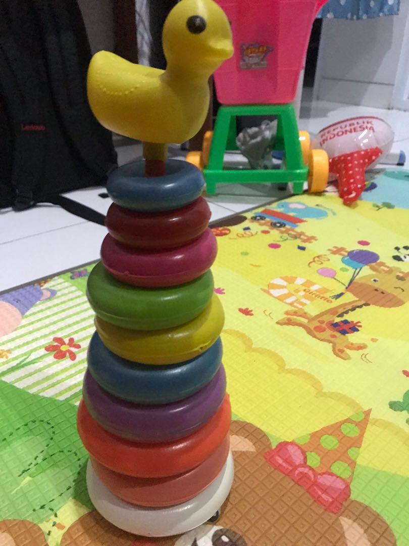 Mainan Edukatif Susun Donut Bebek Babies Kids Others On Carousell