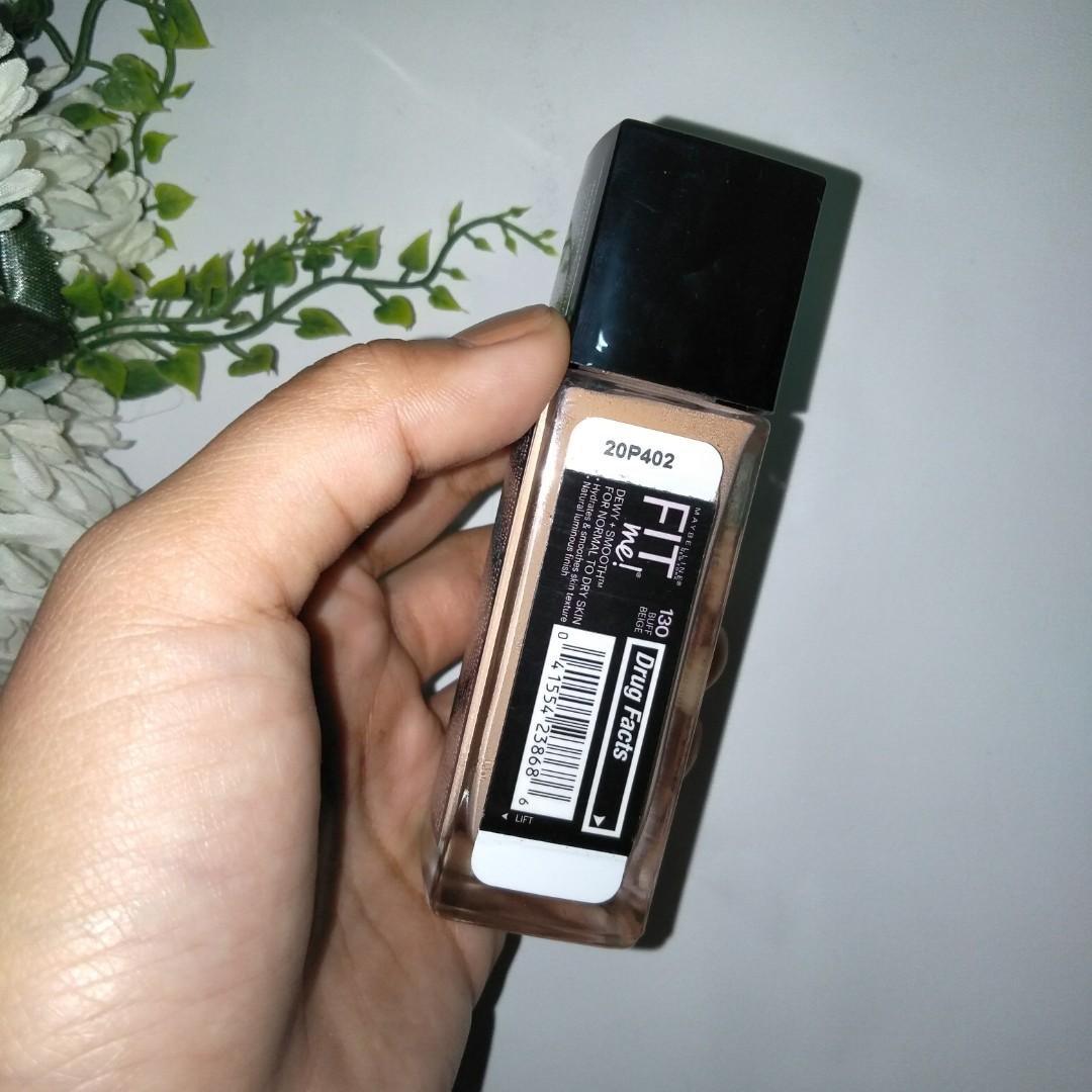 059 Maybelline Fit Me Dewy Smooth Foundation Buff Beige 1 On