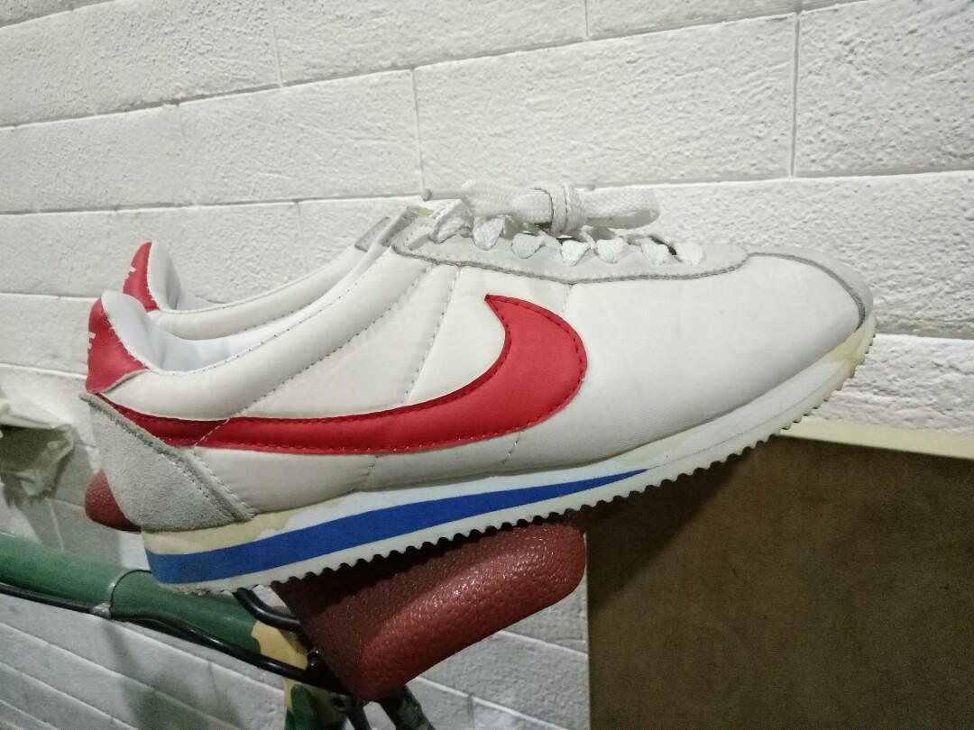 Nike Cortez Shoes sneakers not adidas 